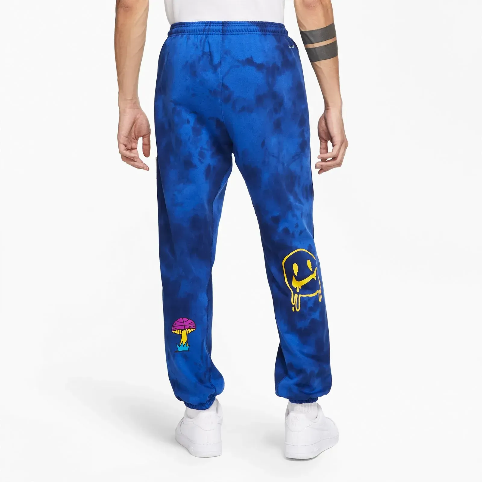 Nike Hardwood Peace Love Basketball Sweatpants