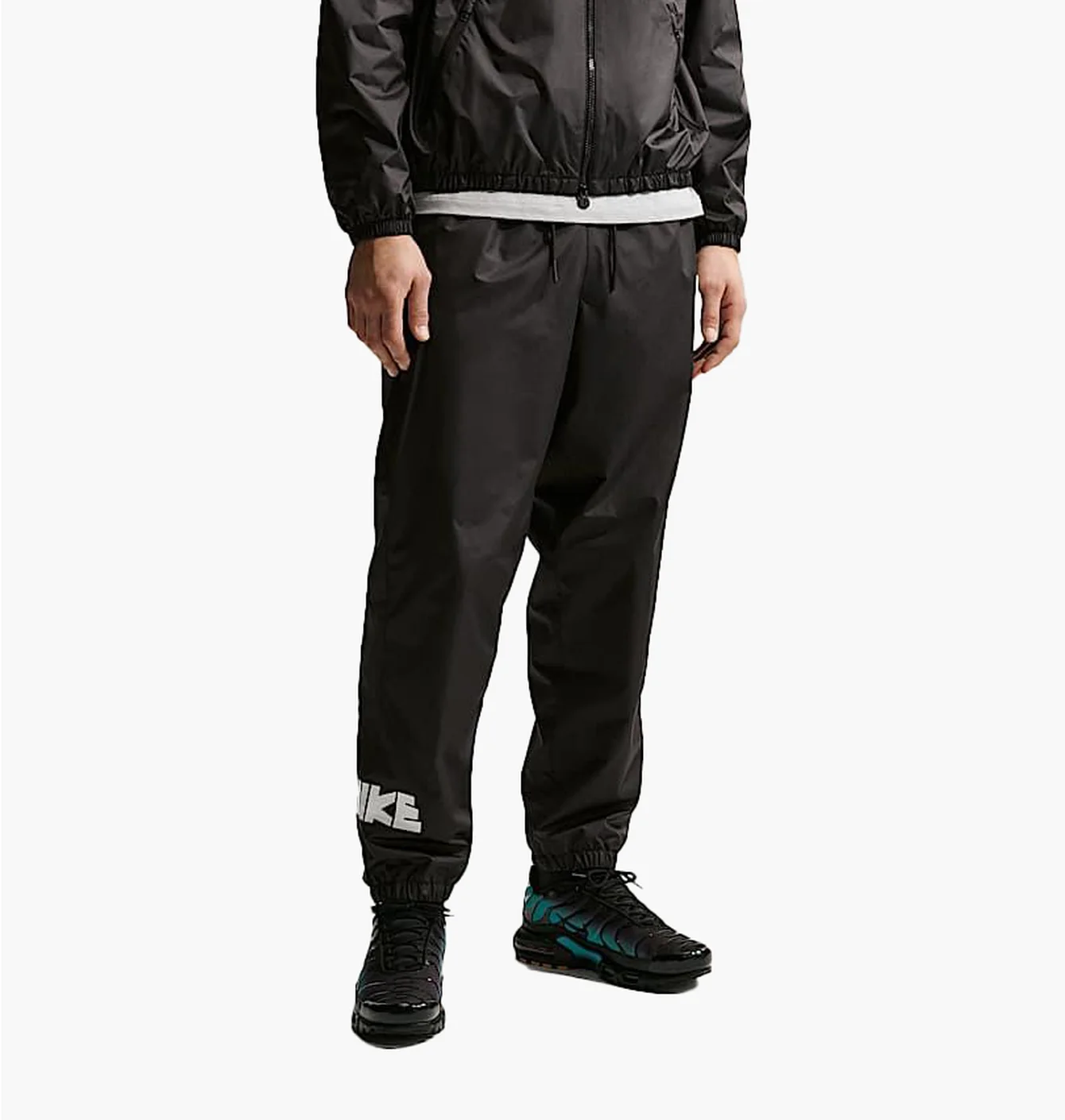 Штани чоловічі Nike M Nk Wr Gfx Wvn Black IF0842-010