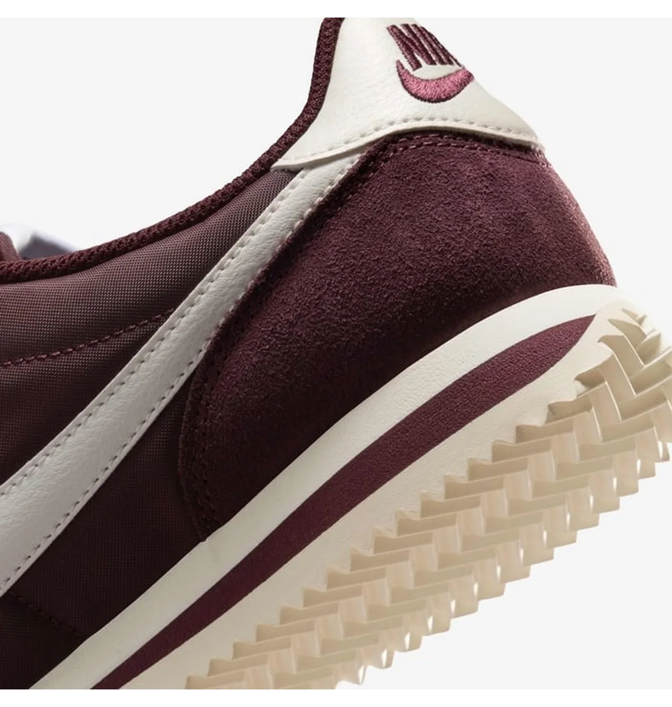 Кросівки жіночі Nike Cortez Bordo DZ2795-605