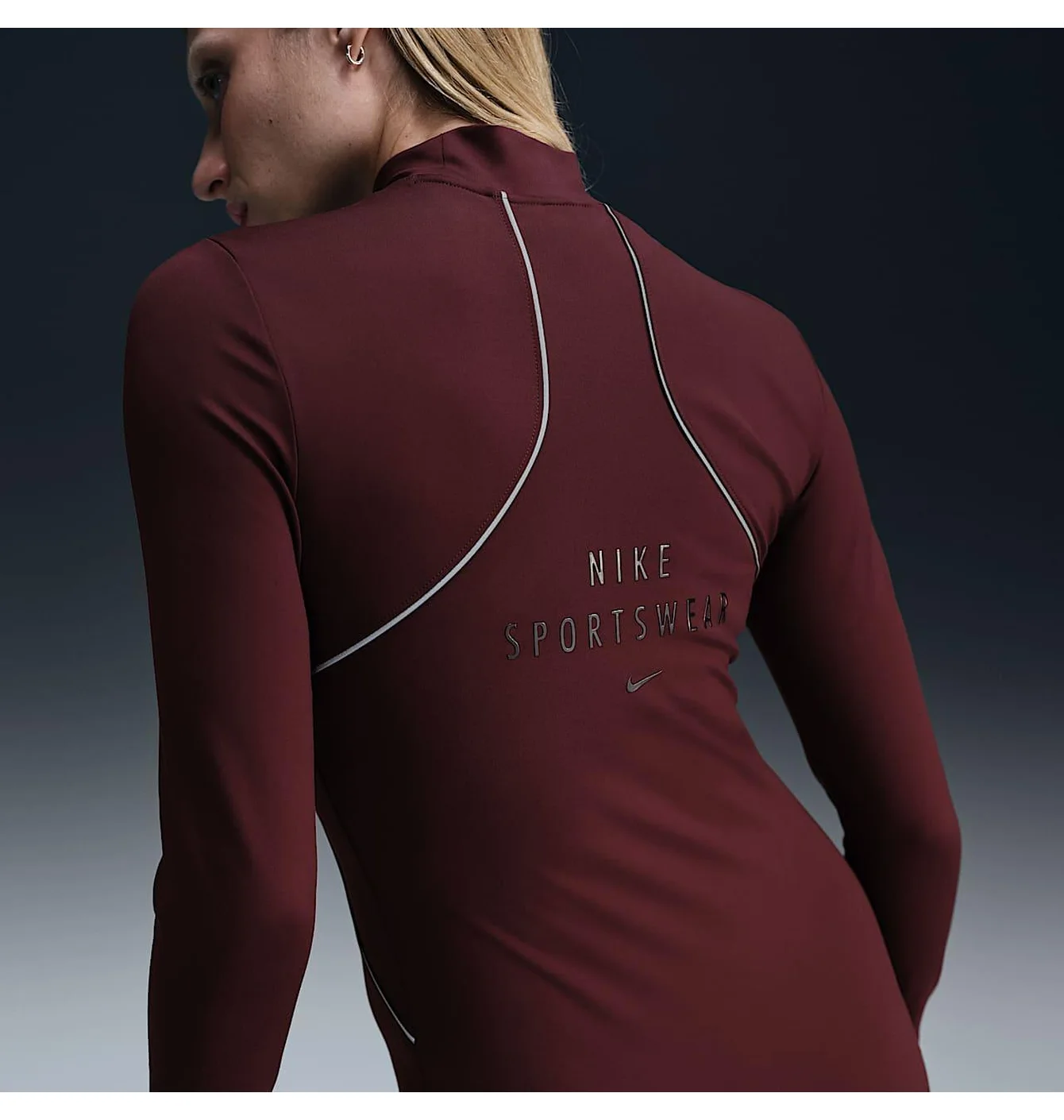NIKE SPORTSWEAR