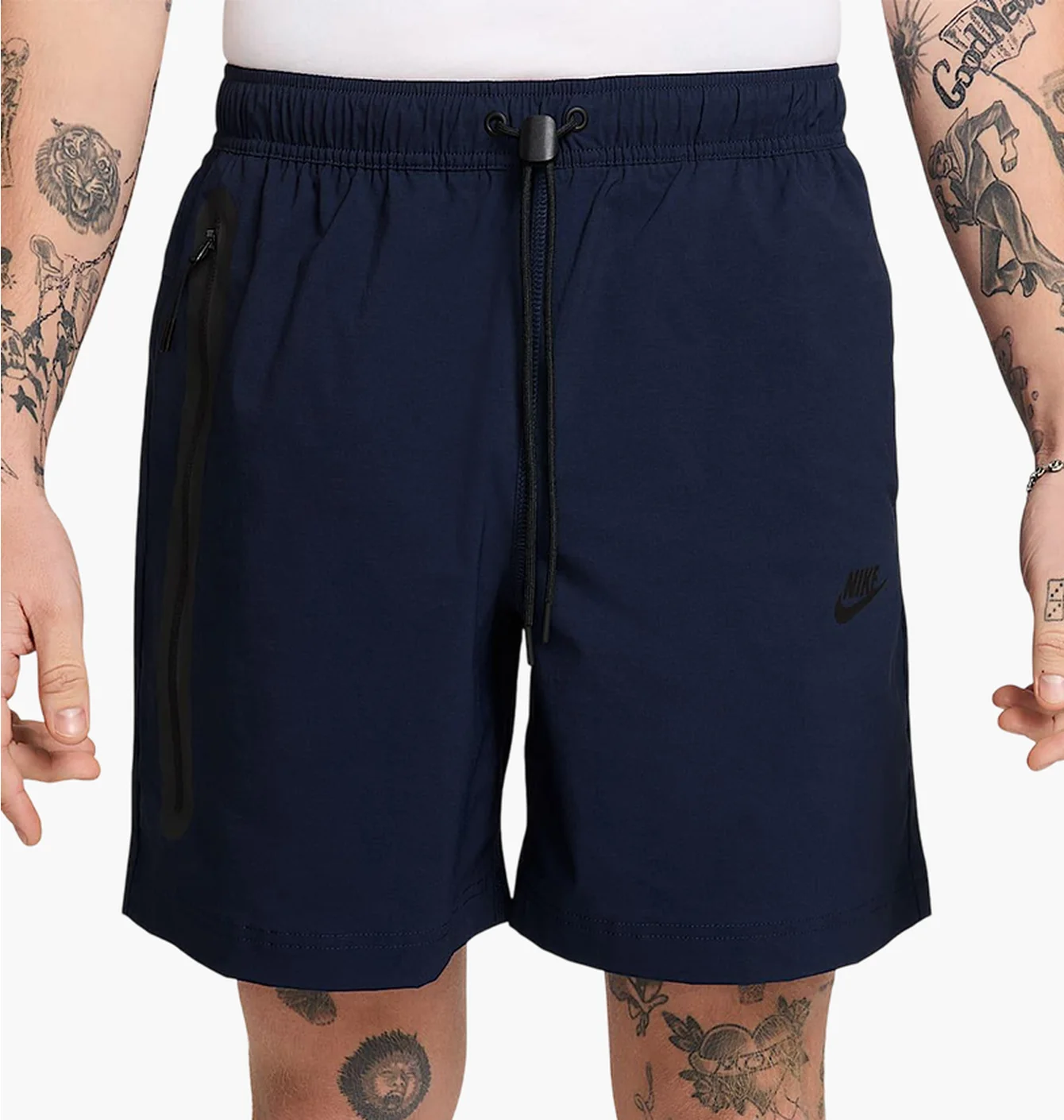 NIKE TECH WOVEN SHORTS