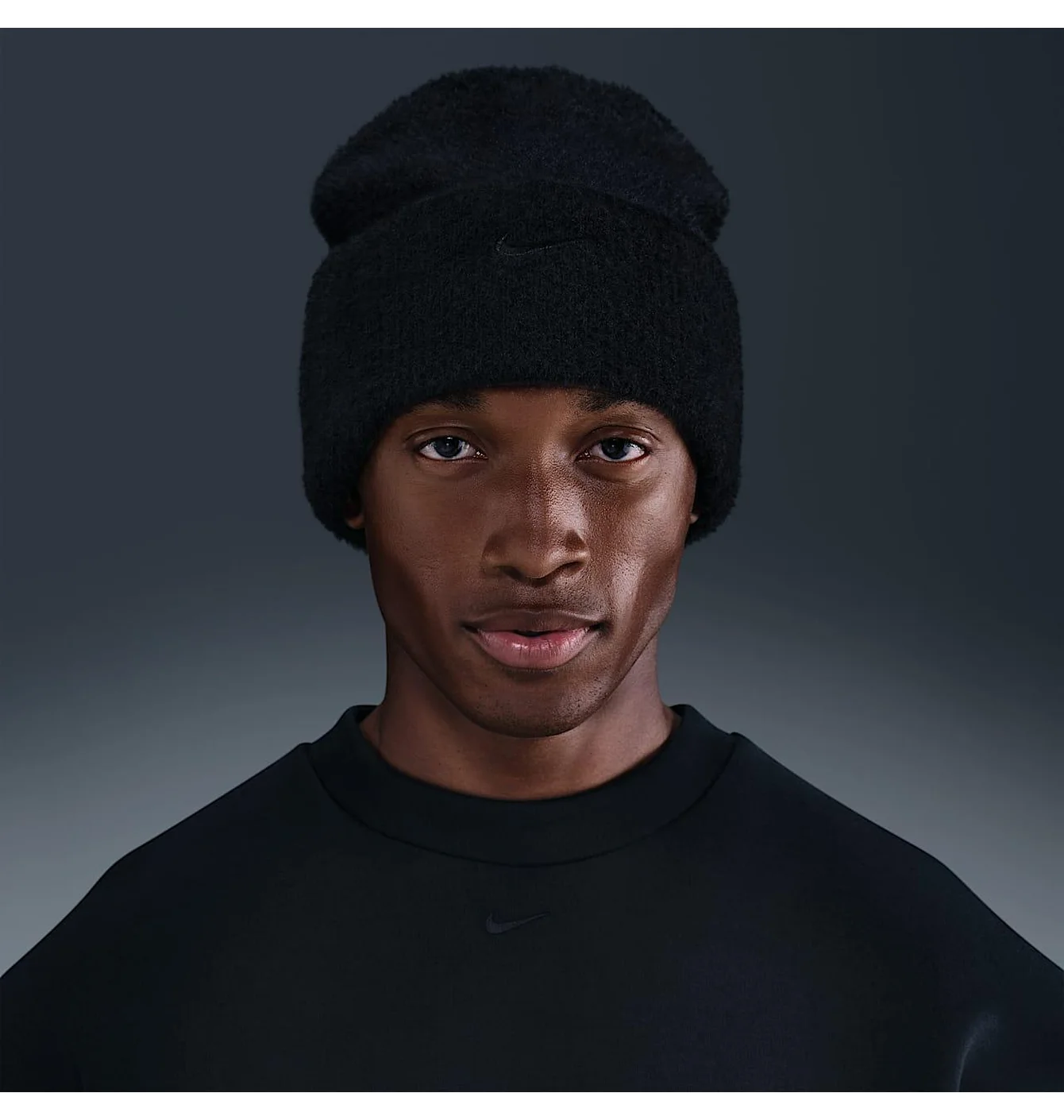 Шапка унісекс Nike Peak Cozy Beanie Black HQ0369-010