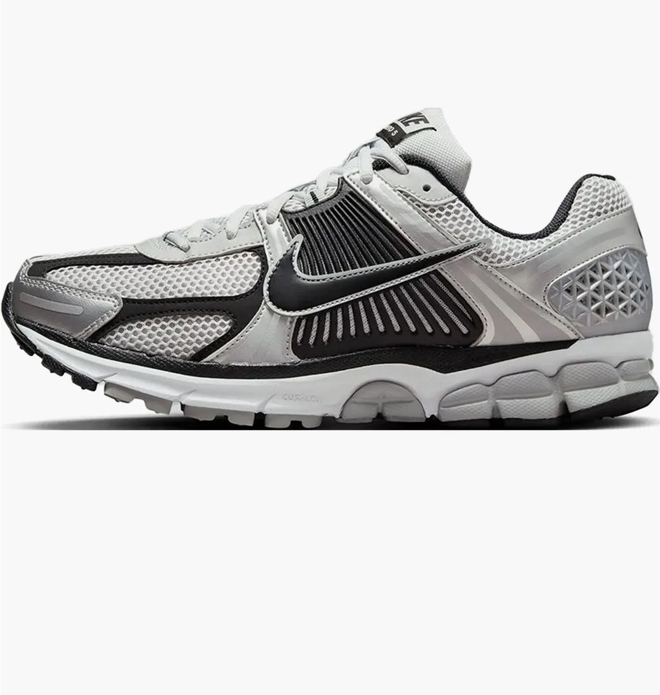 NIKE AIR ZOOM VOMERO 5