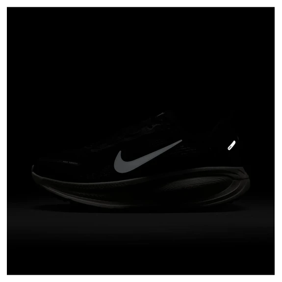 W NIKE AIR ZOOM VOMERO 18