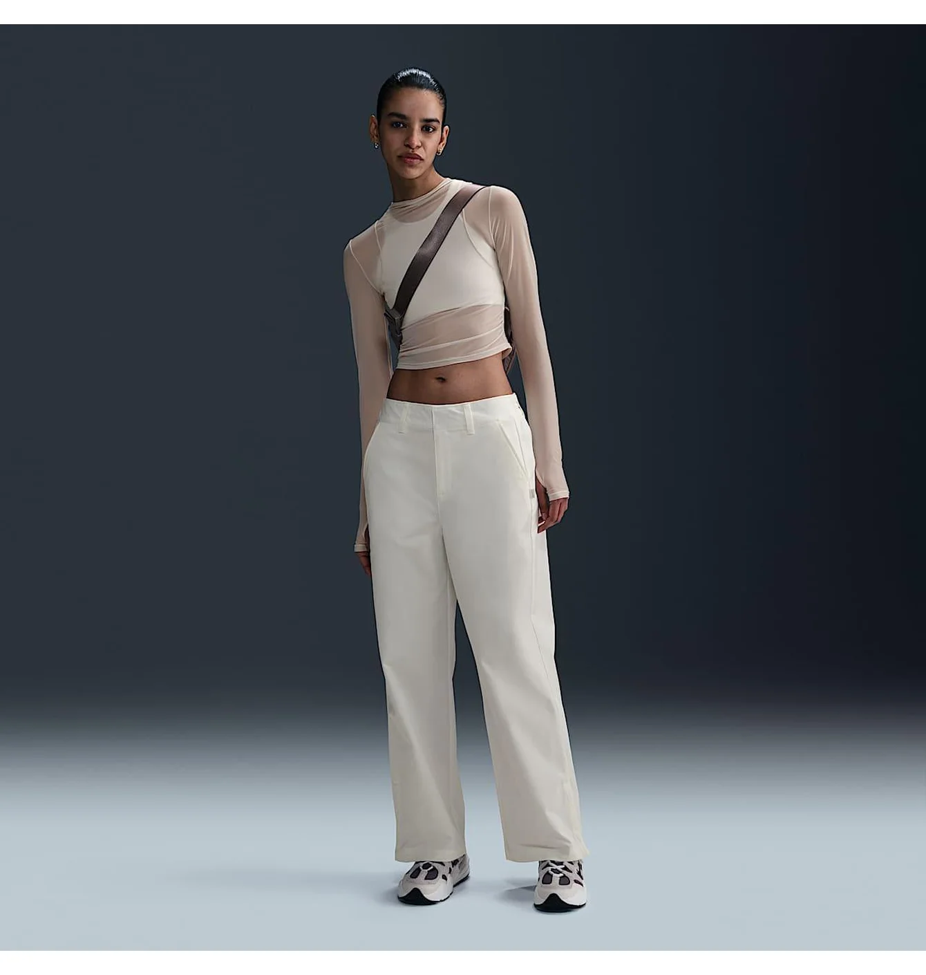 NIKE SPORTSWEAR COLLECTION