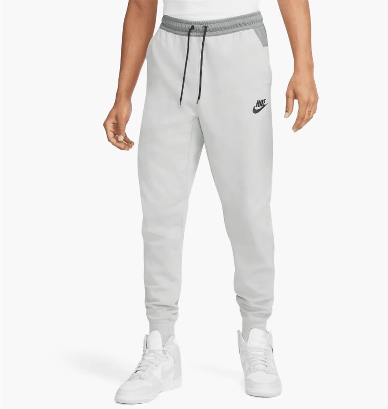 NIKE SPORTSWEAR WHITE