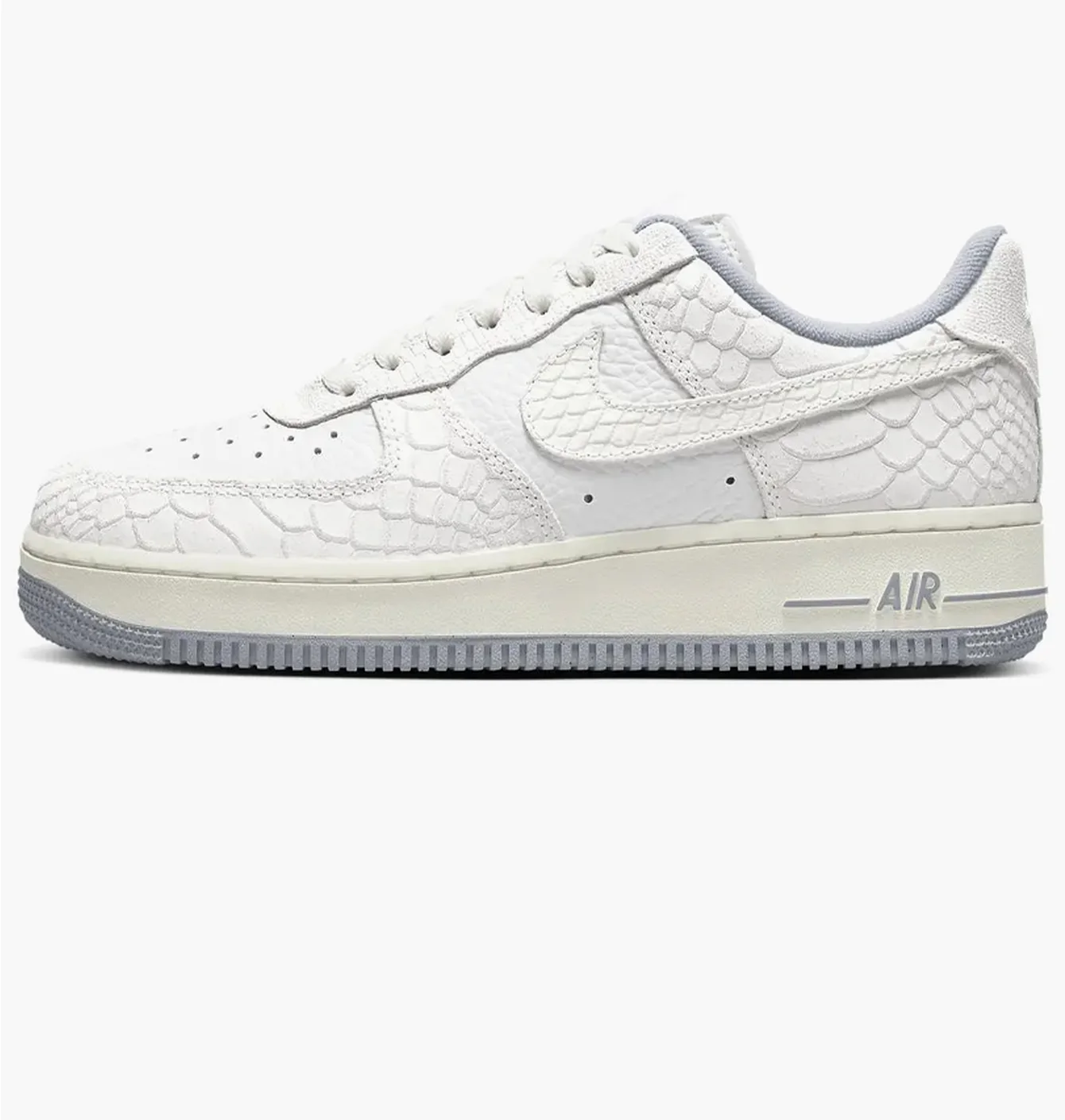 W NIKE AIR FORCE 1