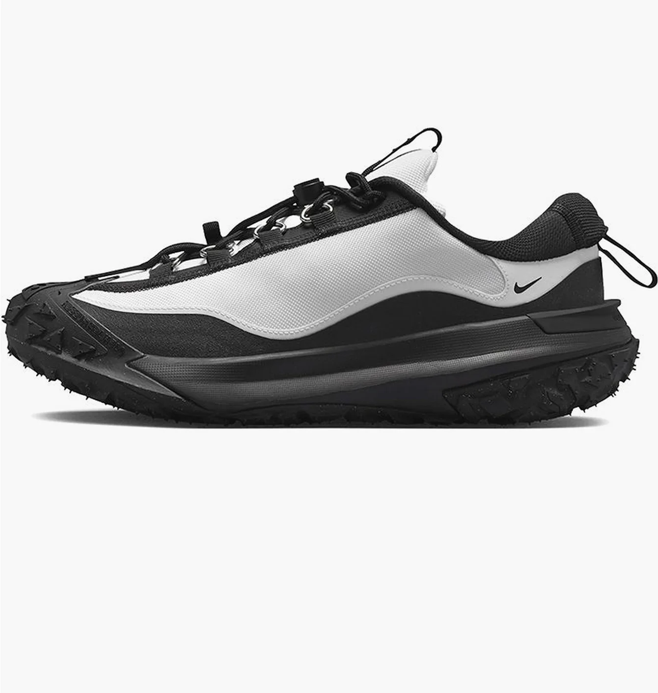 NIKE ACG MOUNTAIN FLY 2 LOW x Comme Des Garçons