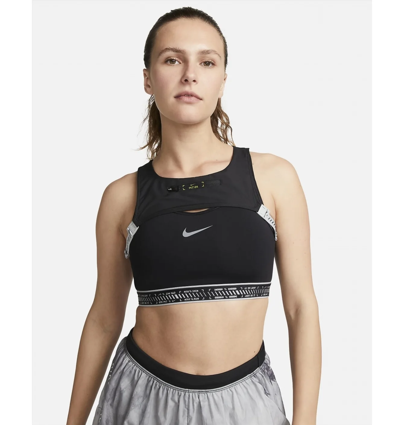 NIKE SWOOSH ON THE RUN