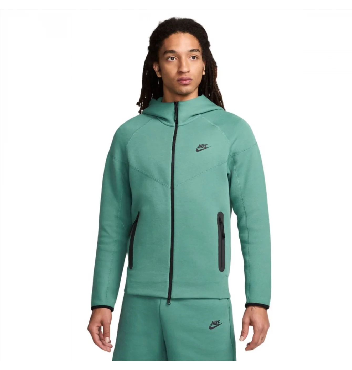 NIKE TECH FLEECE