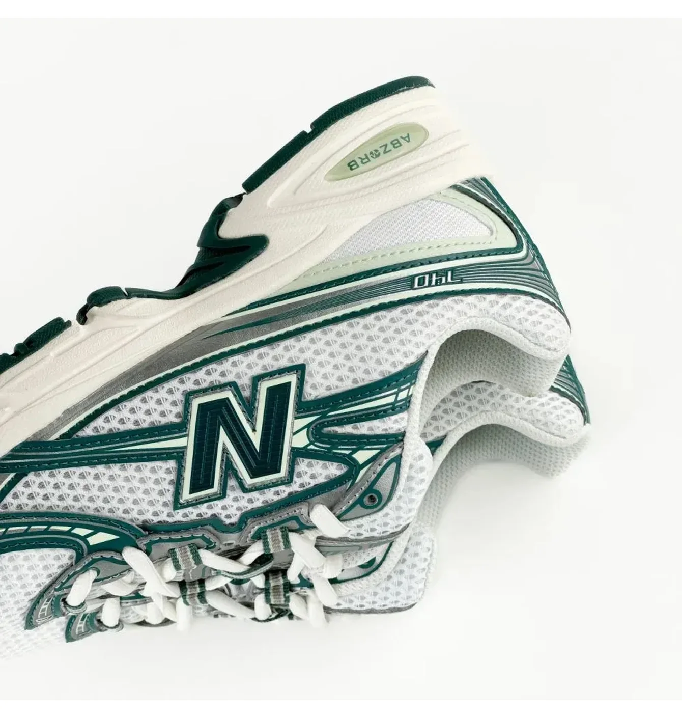 New Balance 740