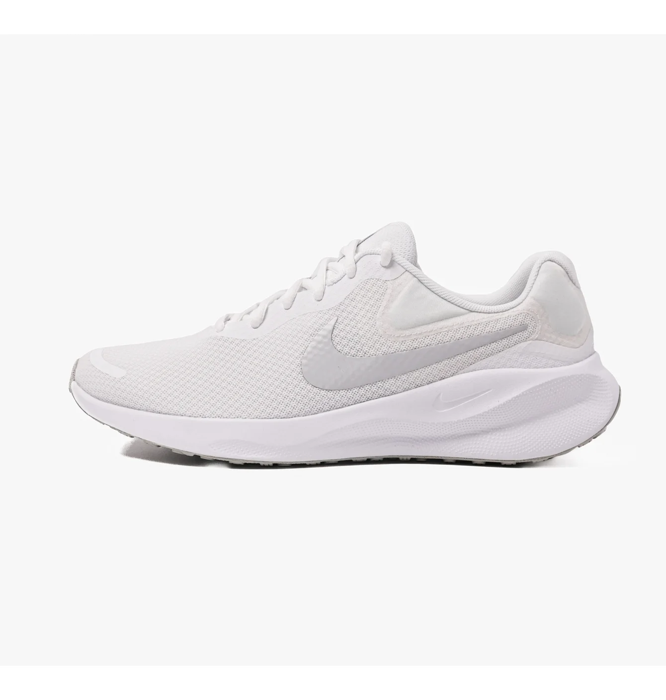 Nike REVOLUTION 7