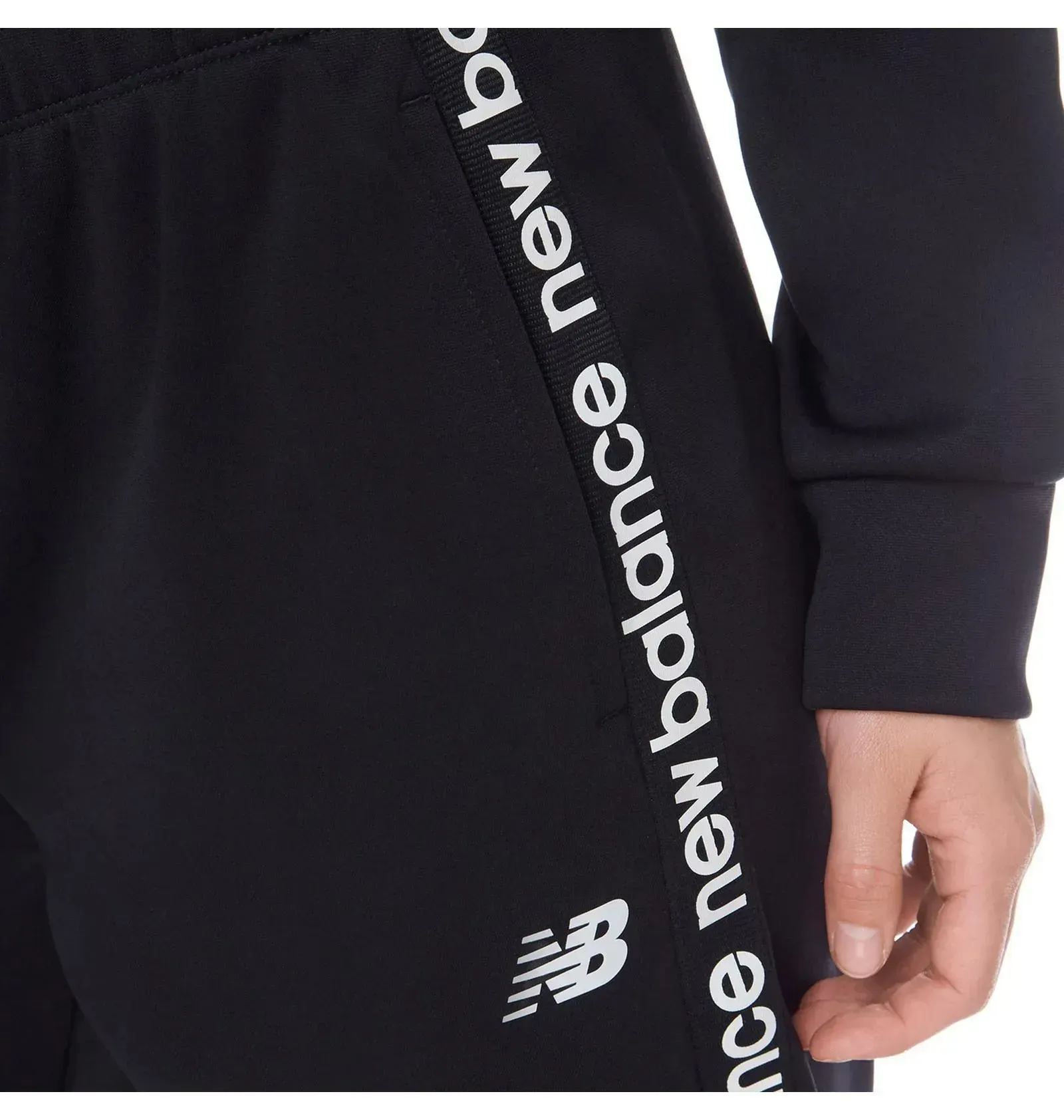 Спортивний костюм жіночий New Balance Reletless Perf Fleece Black (WJ13174BK__WP13176BK)