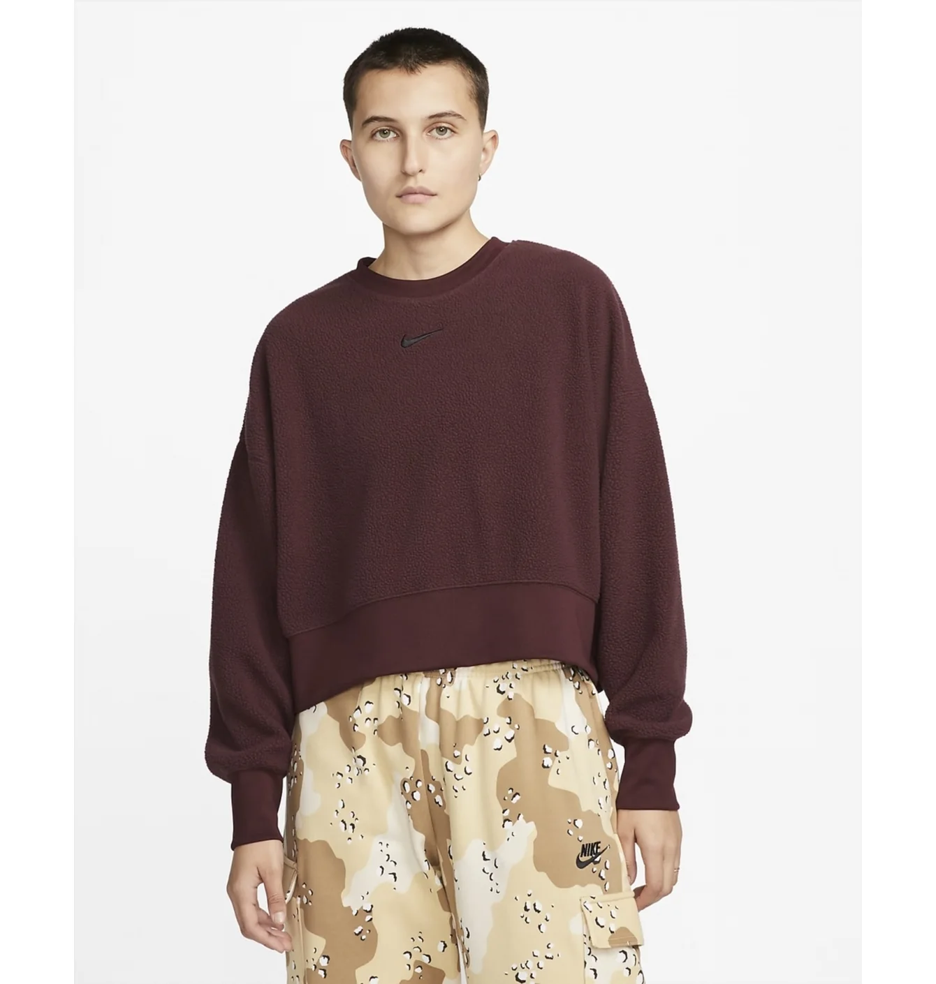 NIKW SPORTSWEAR PLUSH CROPPED CREWNECK