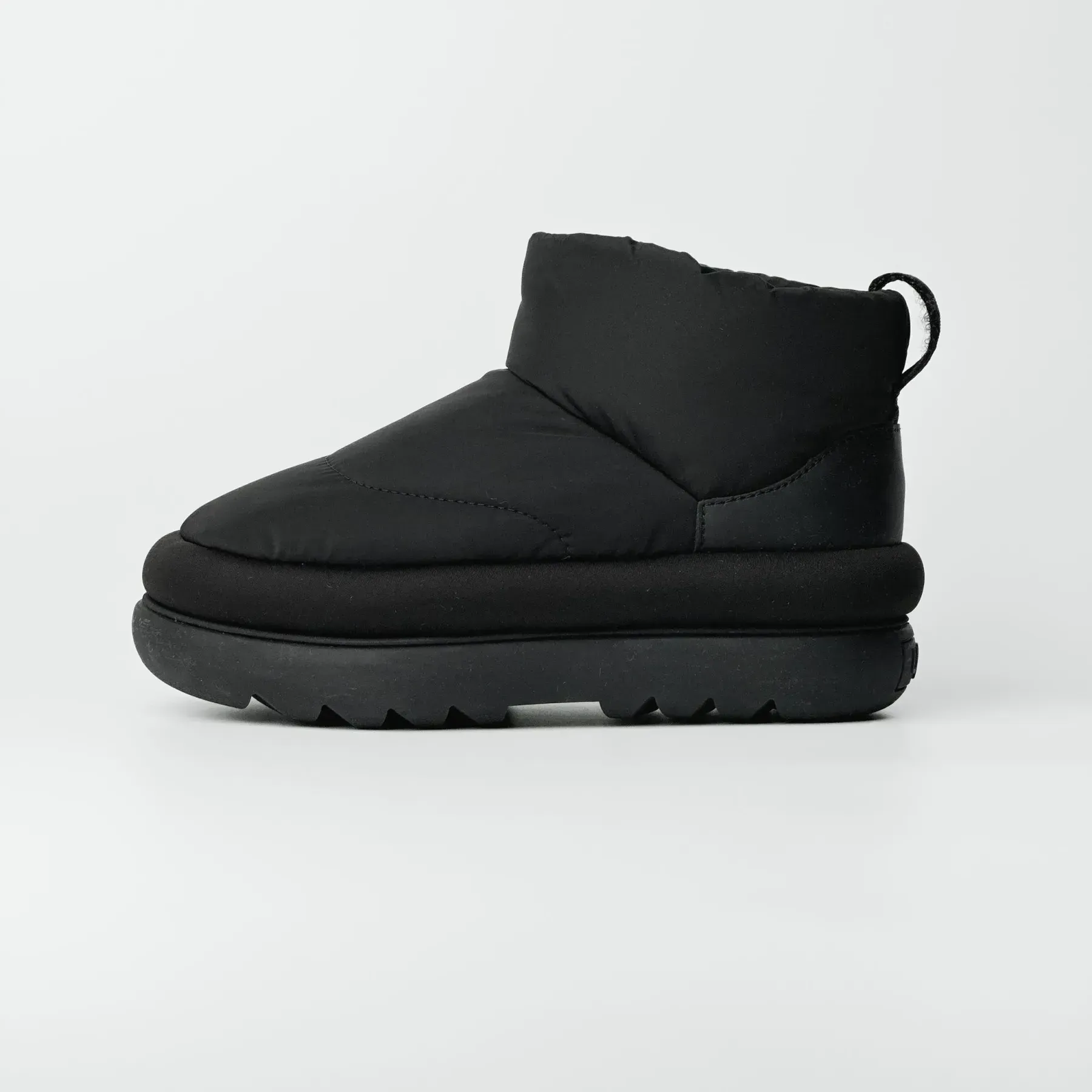 Кросівки жіночі Ugg Classic Maxi Mini Boot Black (1132017)