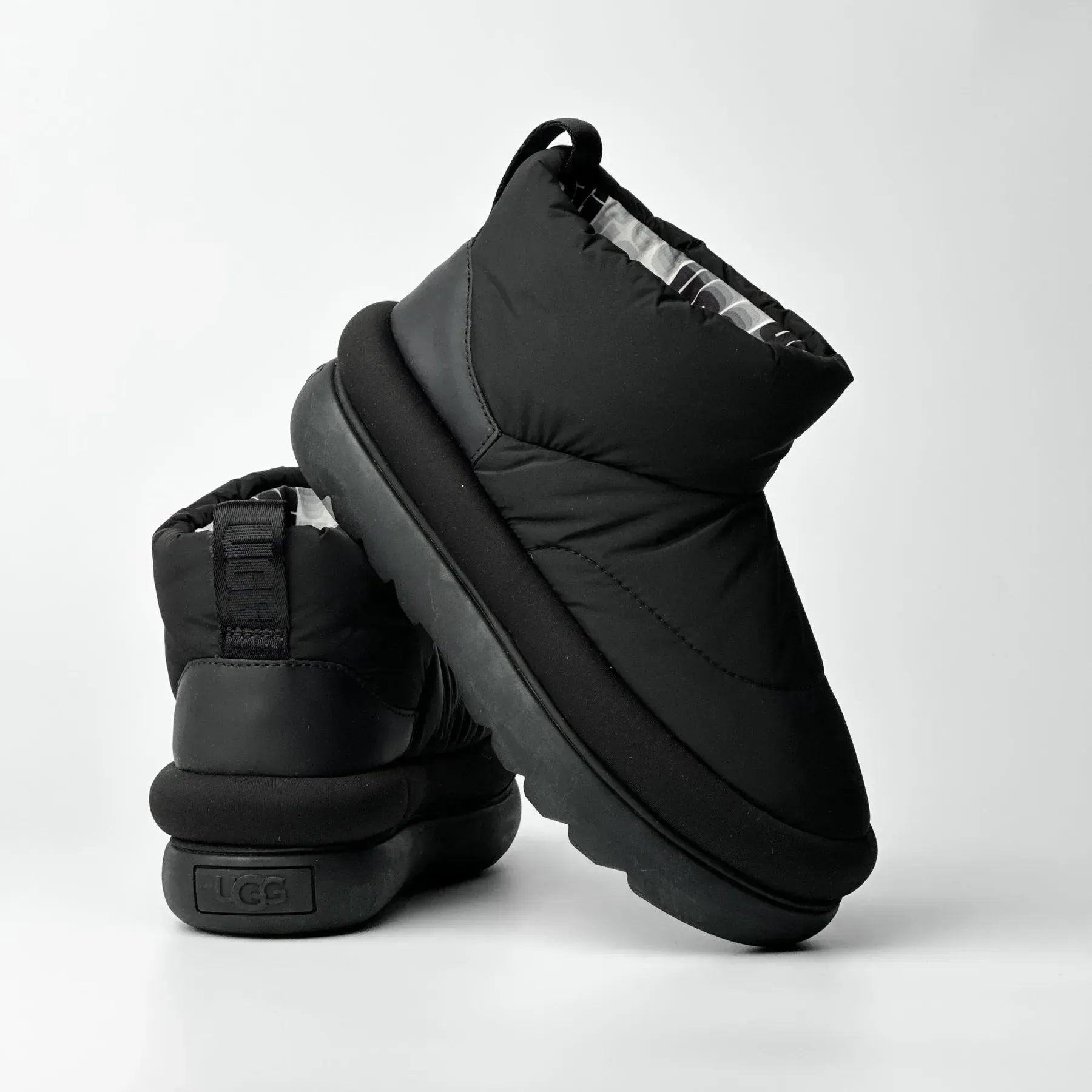 Кросівки жіночі Ugg Classic Maxi Mini Boot Black (1132017)