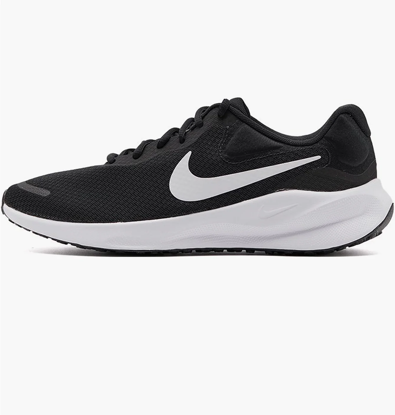 Nike REVOLUTION 7