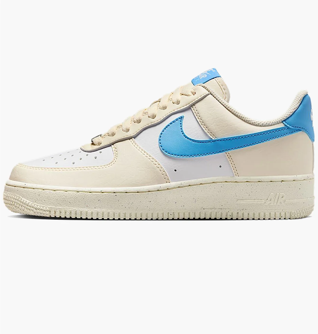 Кросівки жіночі Nike Air Force 1 07 Next Nature White DC9486-110