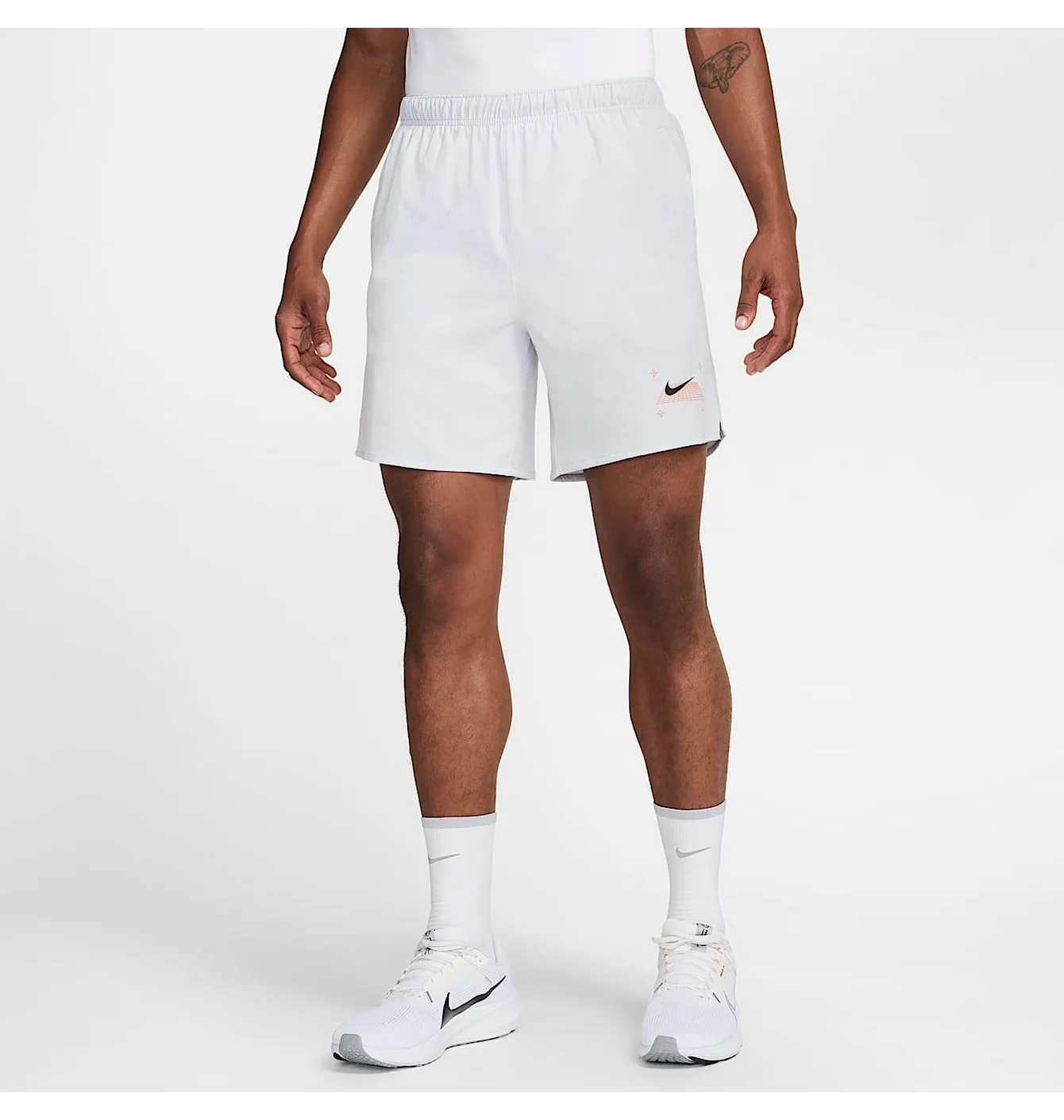 NIKE CHALLENGER
