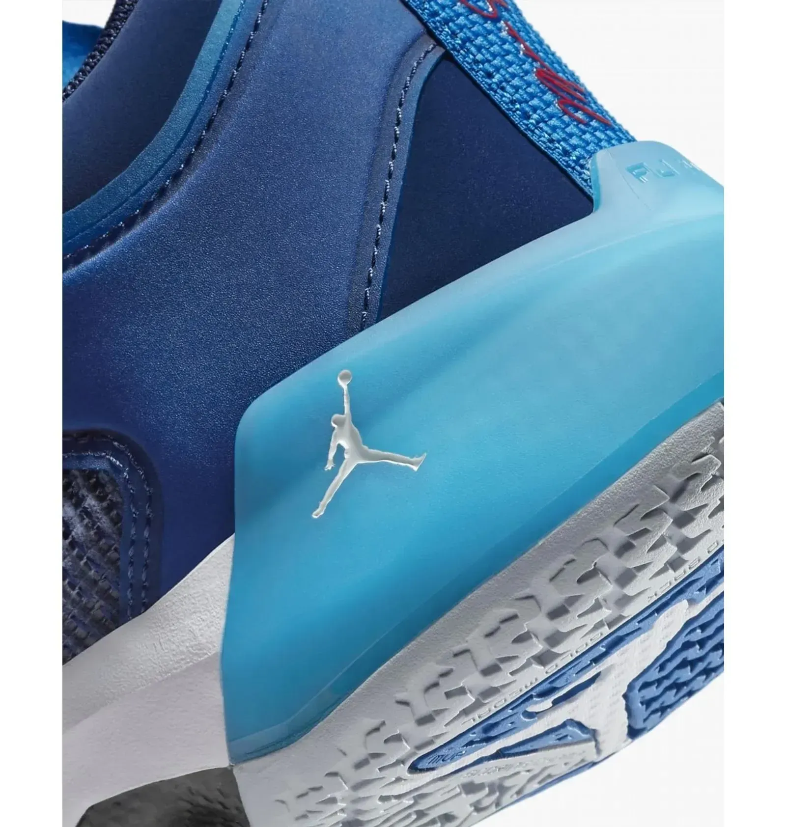 Air Jordan XXXVII LOW