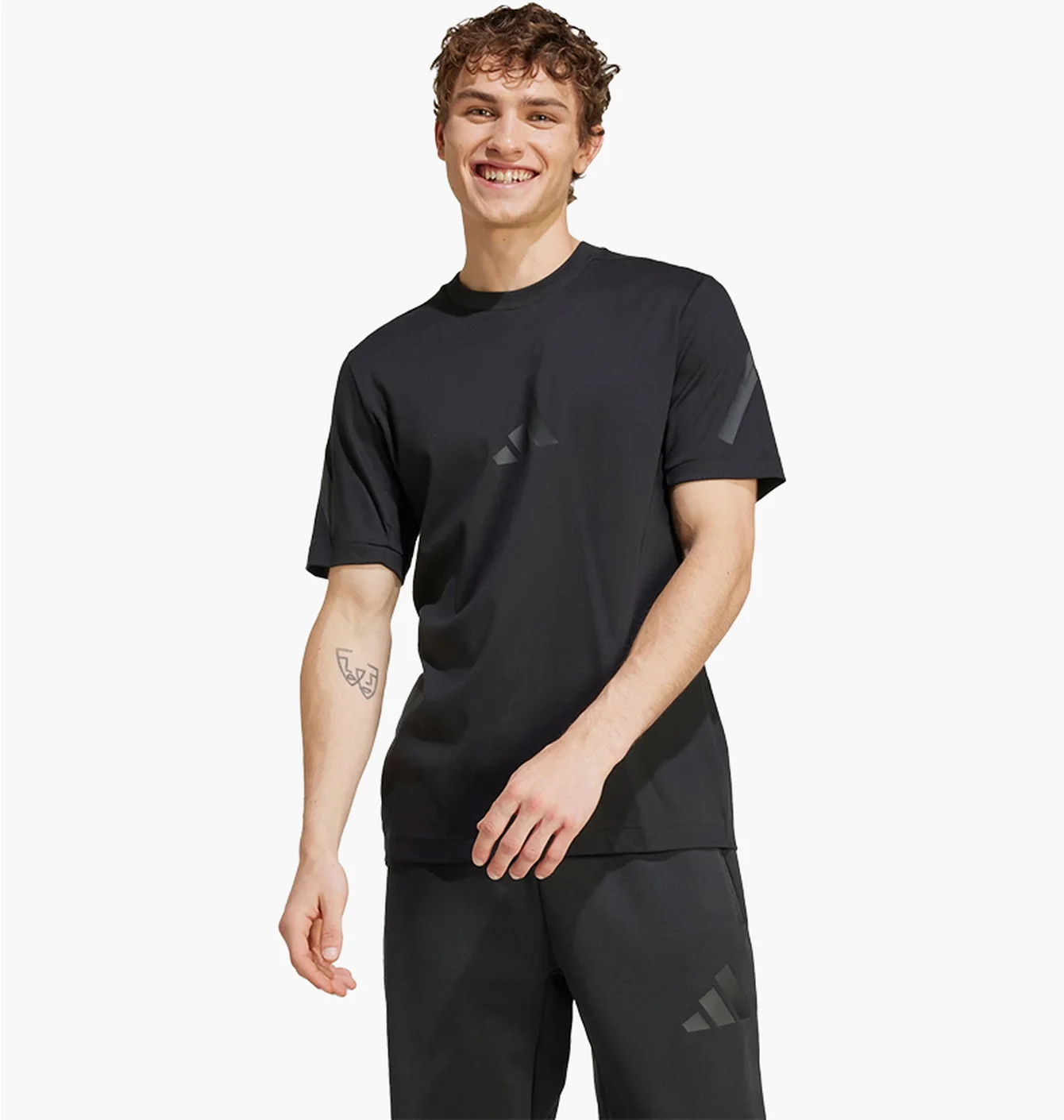 Футболка чоловіча Adidas Z.N.E. Tee Black JE3069