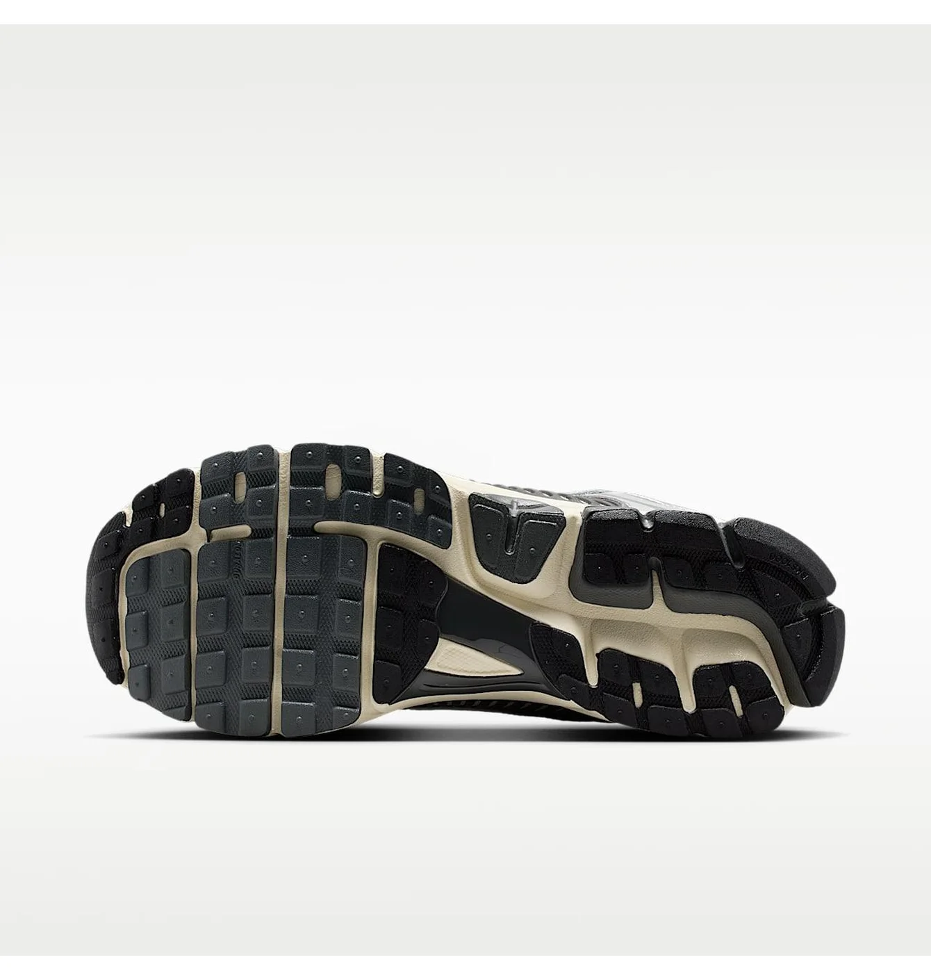 Кросівки чоловічі Nike Zoom Vomero 5 Black/Metallic IM3486-001