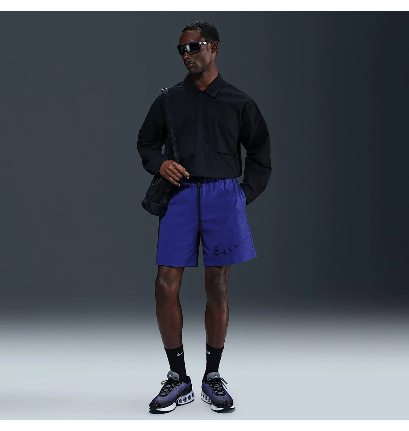 NIKE TECH