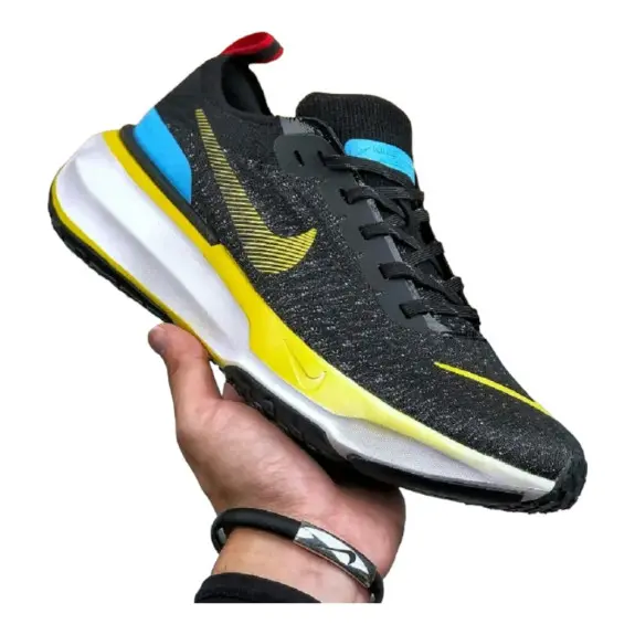 W ZOOMX INVINCIBLE RUN FK3