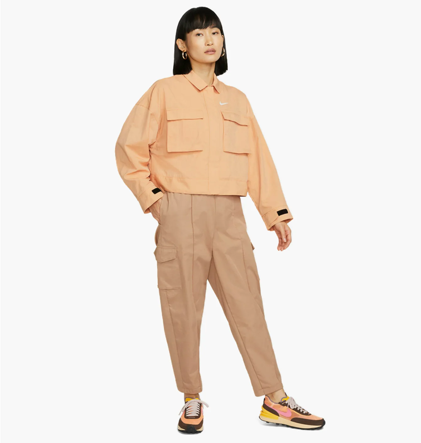 NIKE SPORTSWEAR ESSENTIAL WOVEN JACKET