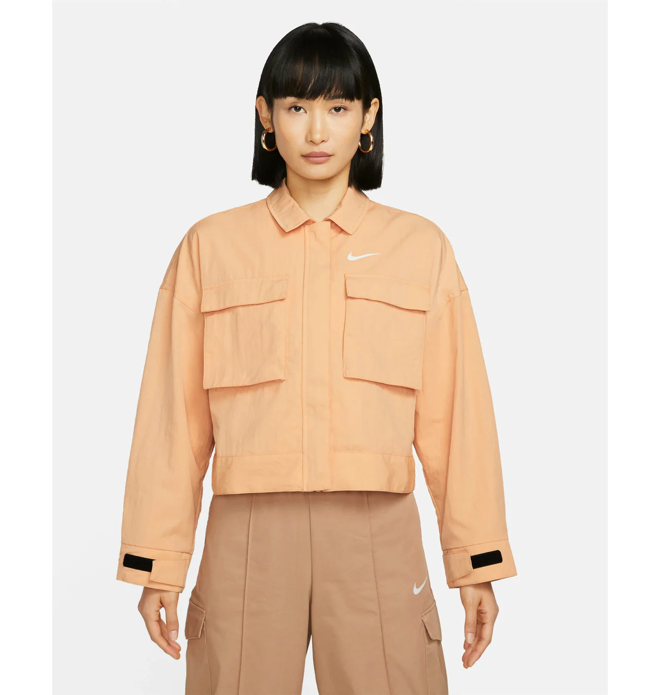 NIKE SPORTSWEAR ESSENTIAL WOVEN JACKET
