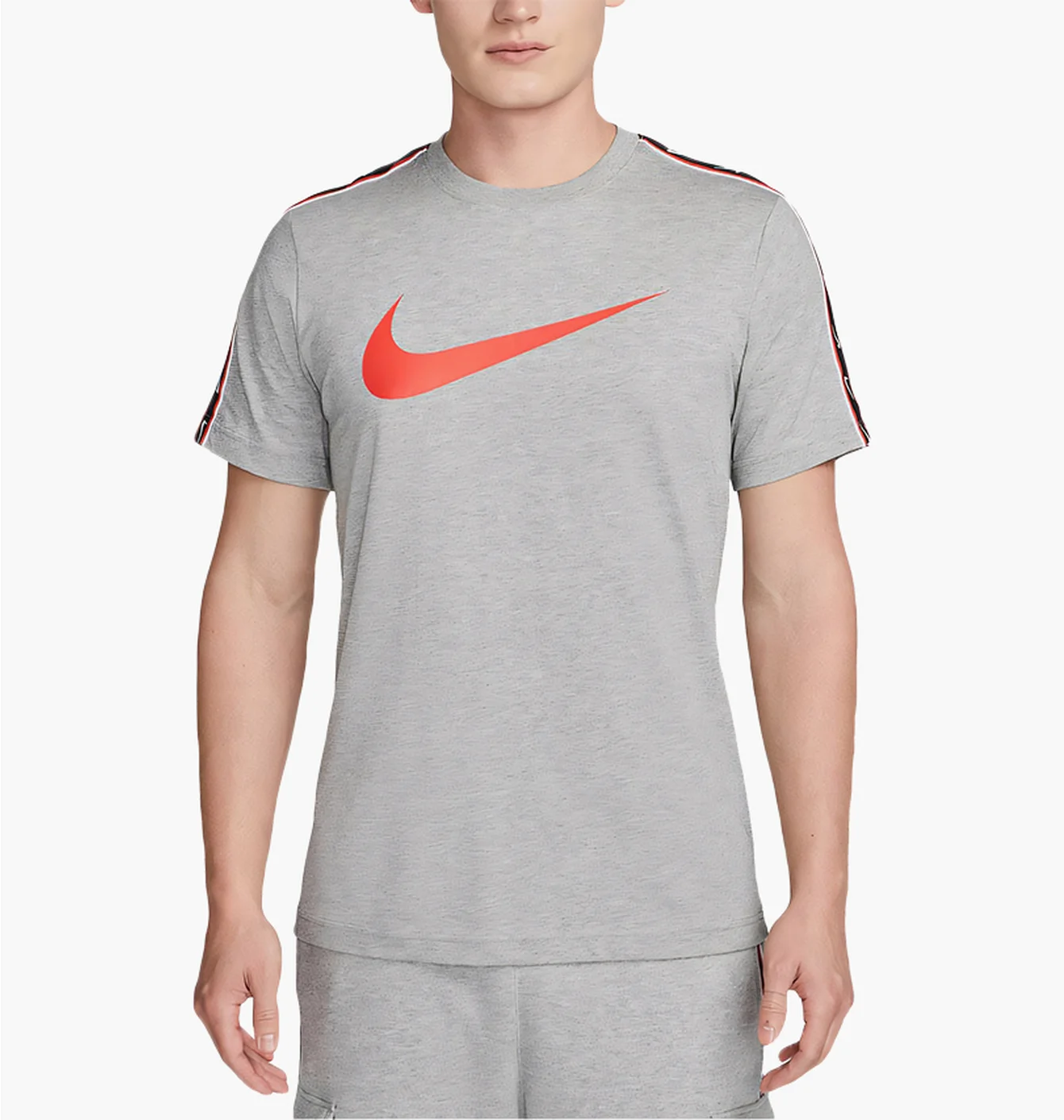 Футболки Nike