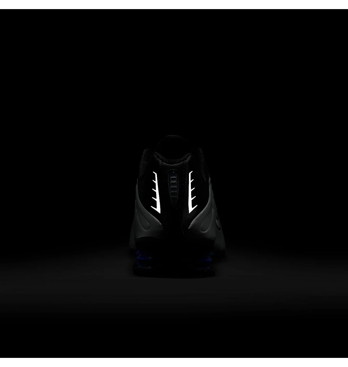 Nike Shox R4