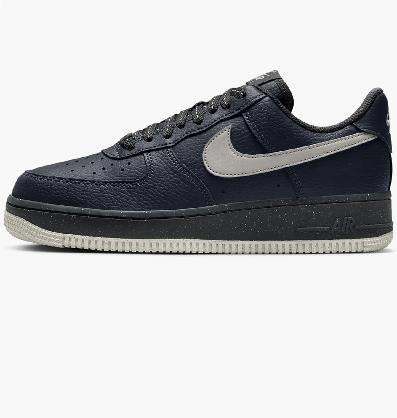W NIKE AIR FORCE 1