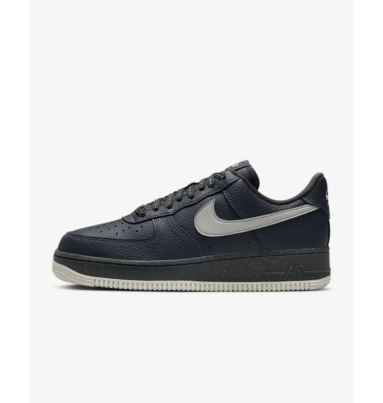 W NIKE AIR FORCE 1