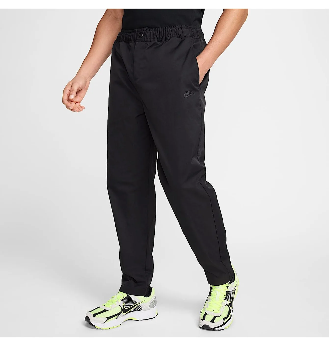 Nike Club Men's Woven Tapered Pants