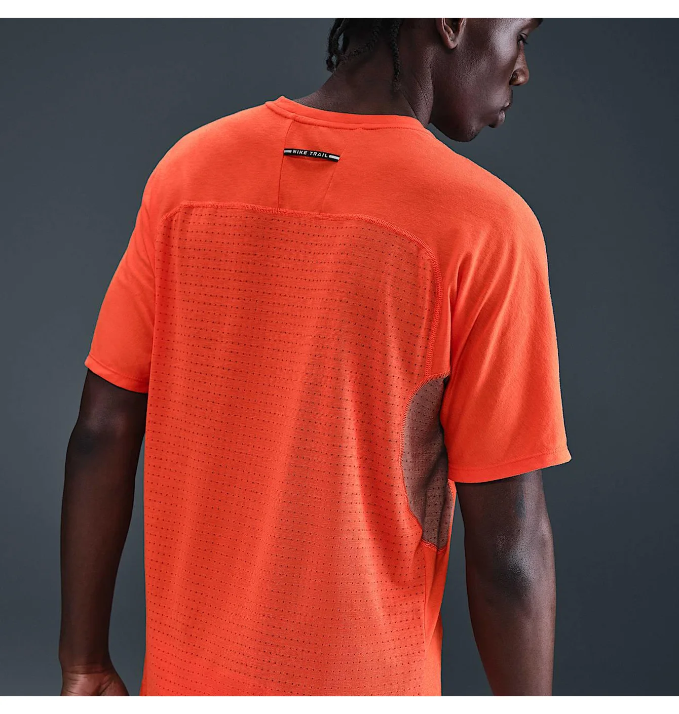 Футболка чоловіча Nike Trail Solar Chase MenS Dri-Fit Adv Short-Sleeve Running Top Orange HJ3580-633