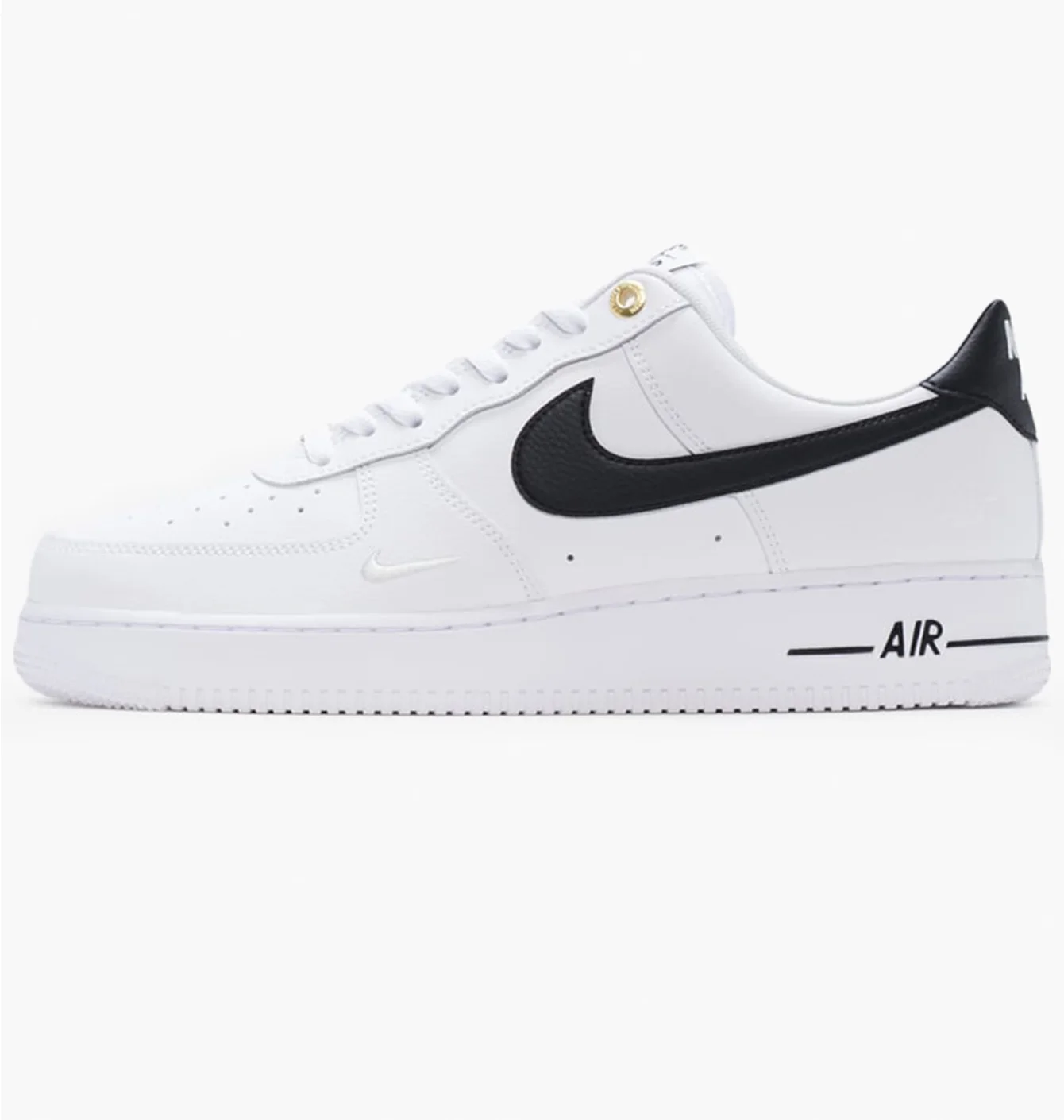NIKE AIR FORCE 1 07 LV8