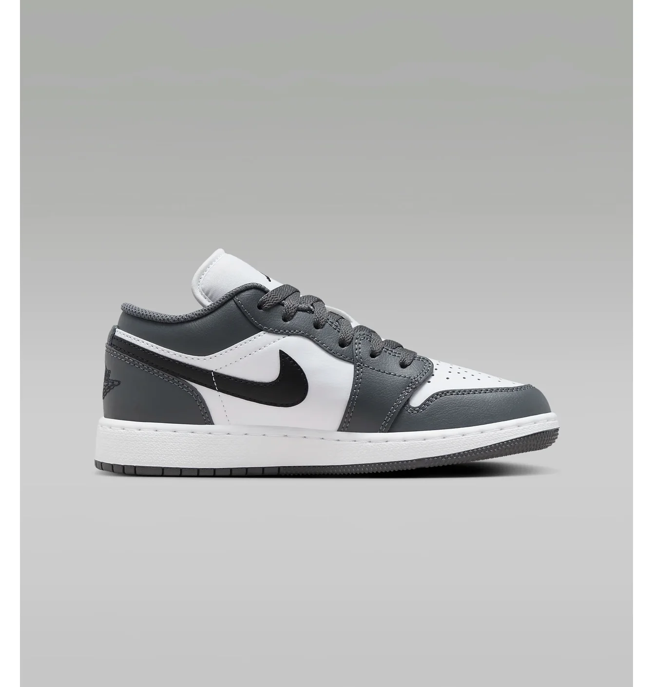 Кросівки дитячі air Jordan Low (Gs) Grey 553560-152