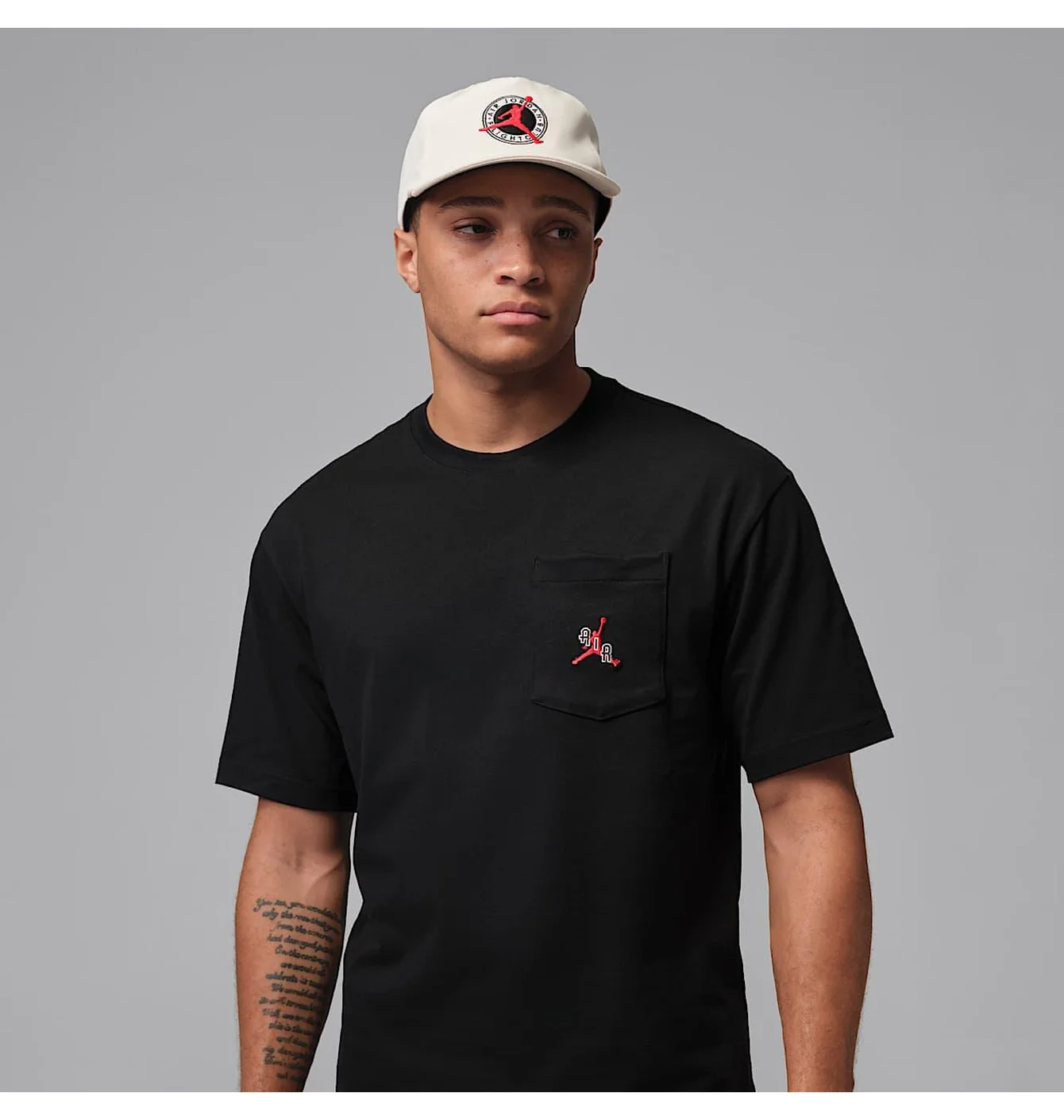 Футболка чоловіча Air Jordan Essentials Black IF3069-010