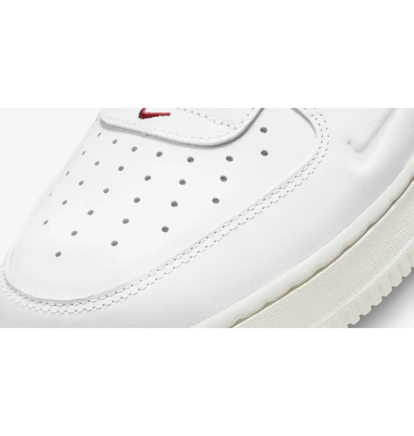NIKE AIR FORCE 1 07 PRM