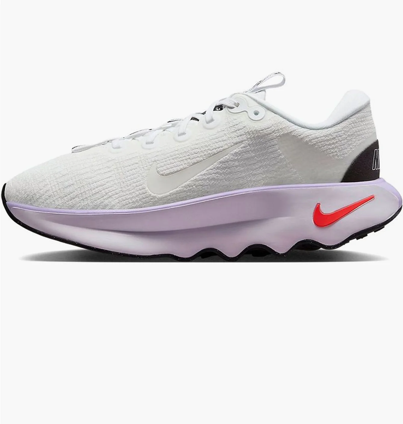Кросівки жіночі Nike Motiva White DV1238-101