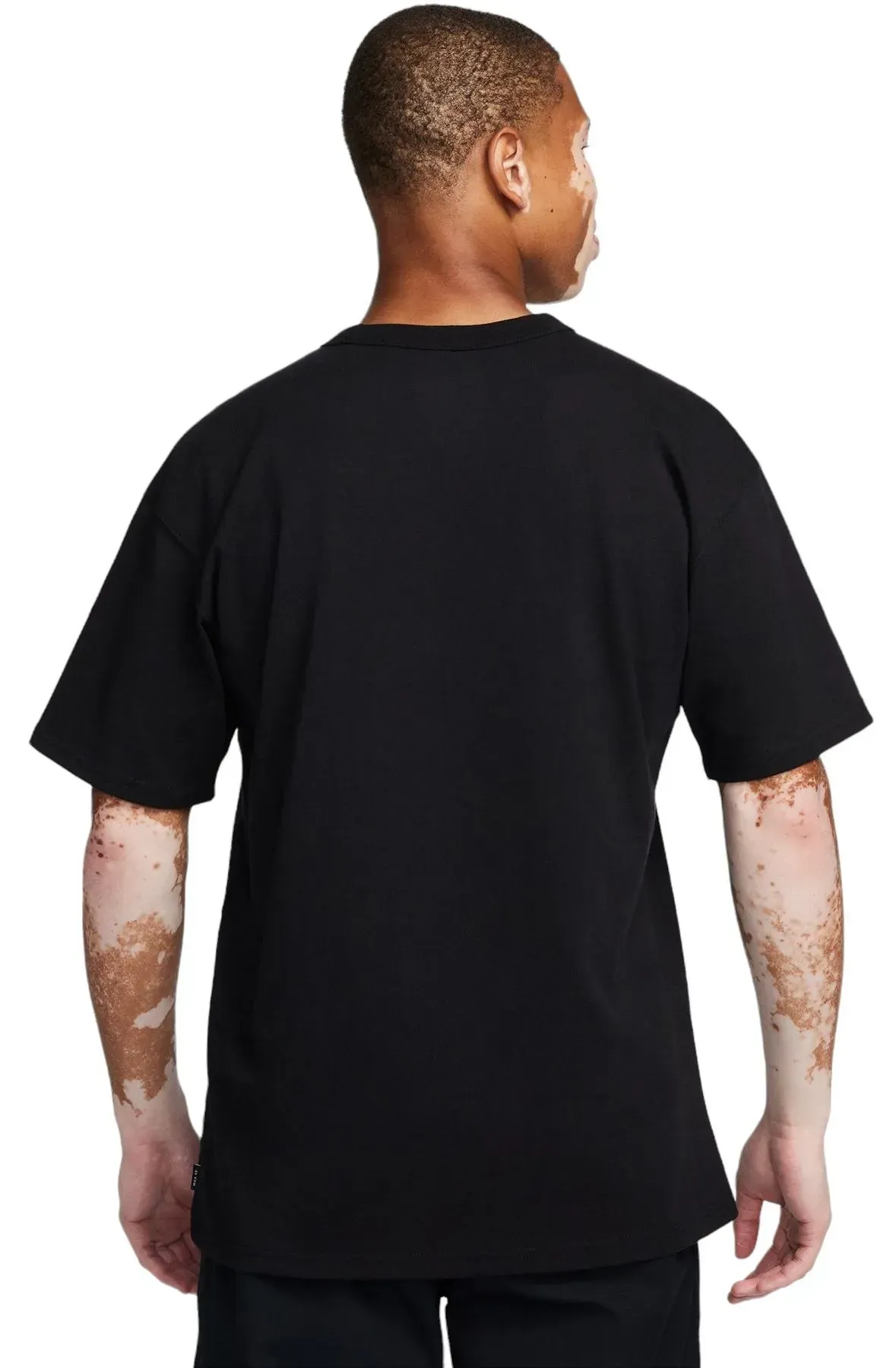 Футболка чоловіча Nike M Nsw Prem Essntl Sust Pkt Tee (DQ9295-011)