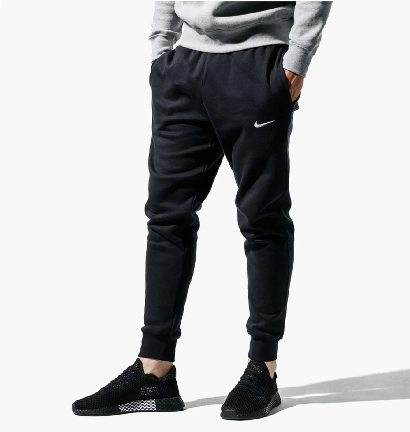 е Nike Men's Club