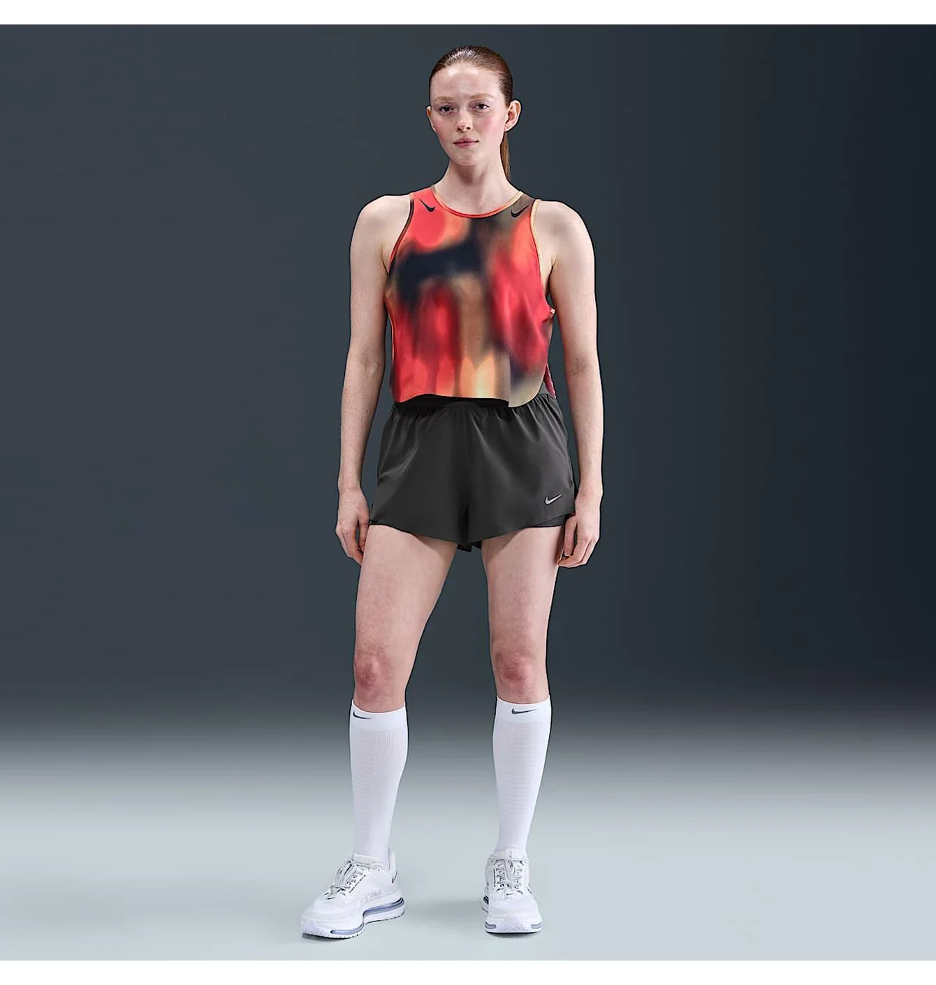 NIKE SWIFT