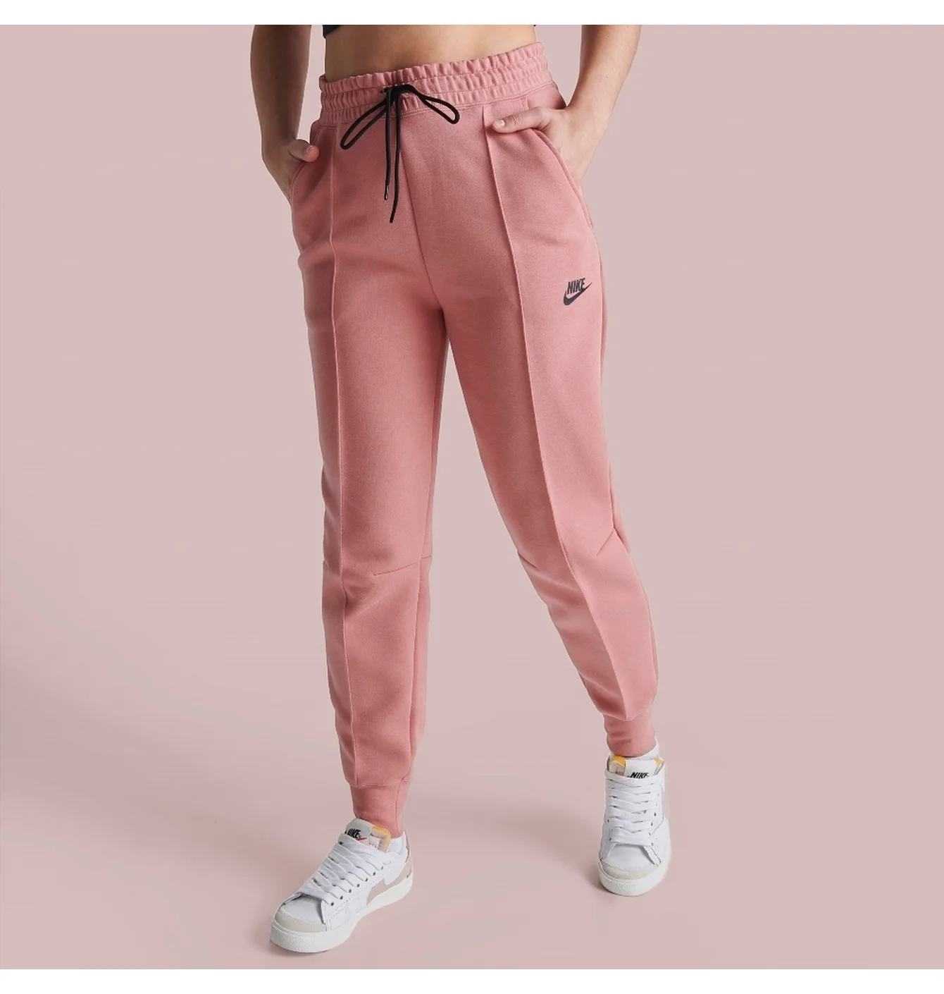 NIKE TECH FLEECE