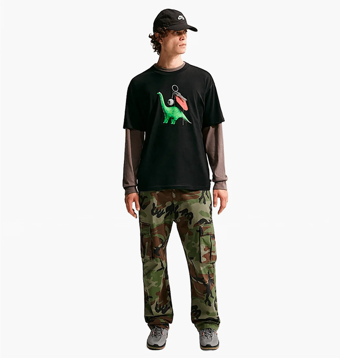 Футболка чоловіча Nike U Nk Sb Tee Lse Dino Keychain Black IH1431-010