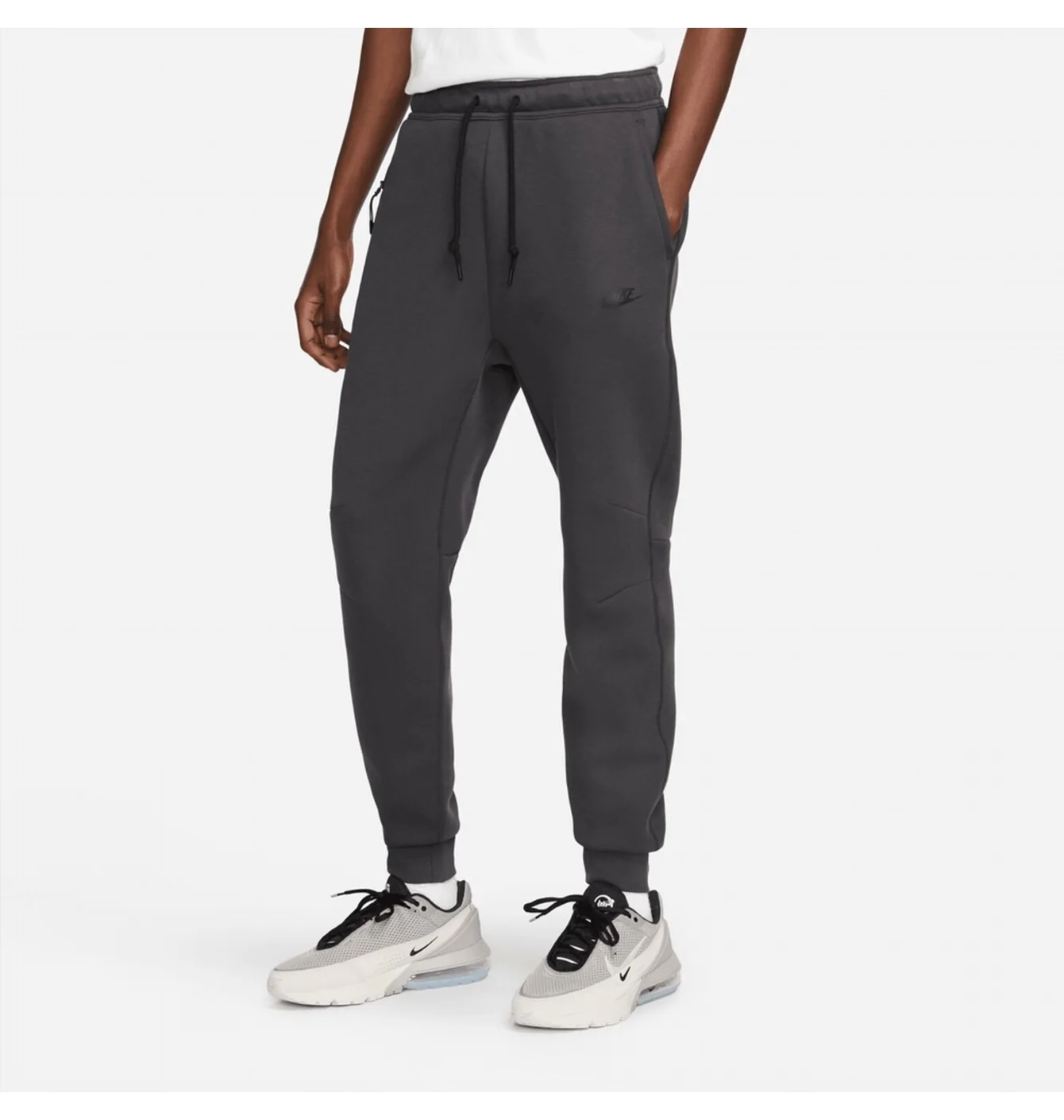 Спортивні штани Nike Sportswear Tech Fleece