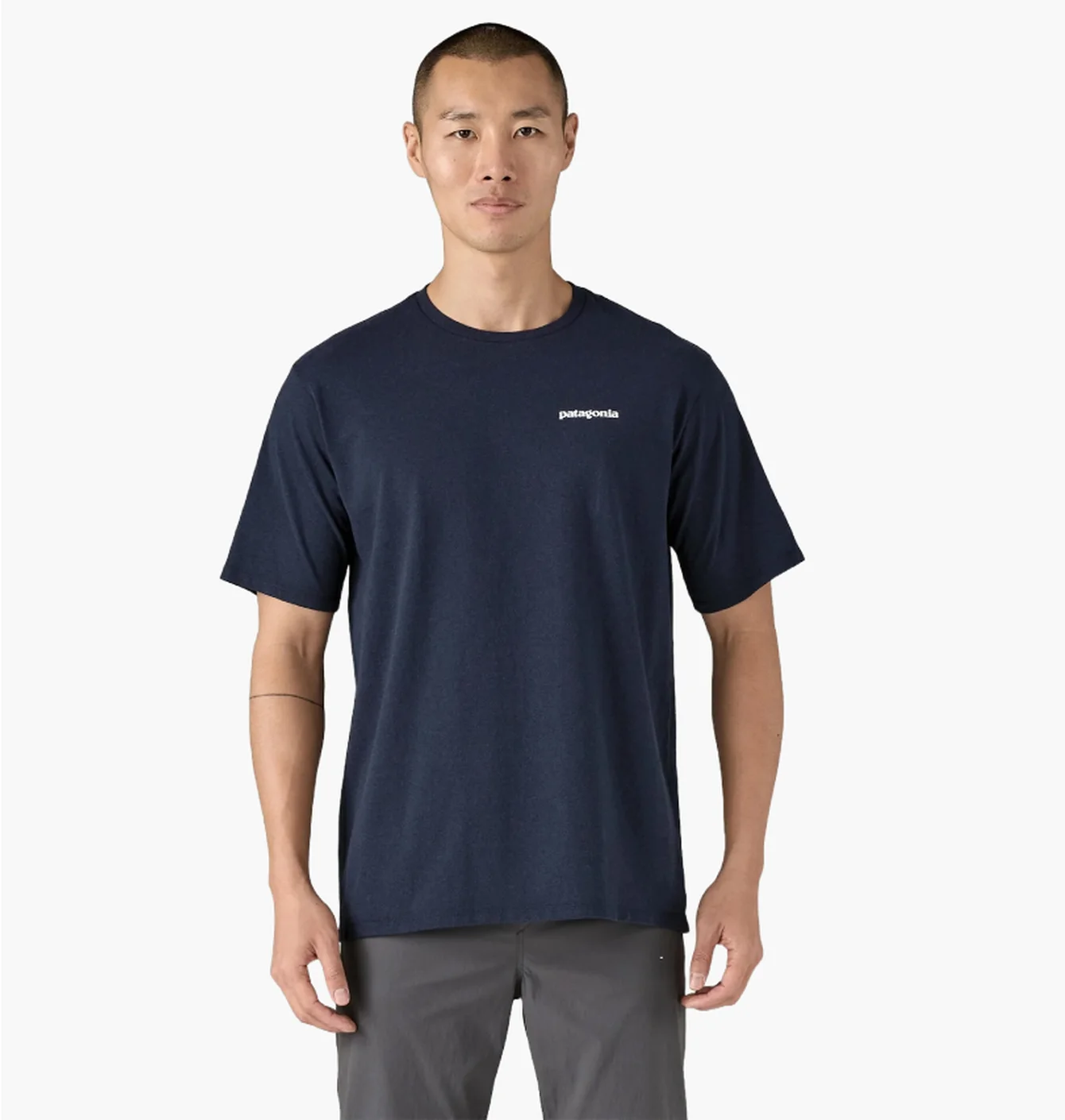 Patagonia P-6 Logo Responsibili -TEE  New Navy